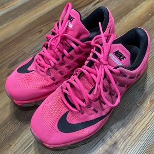 4/$16 Nike Athletic Shoes